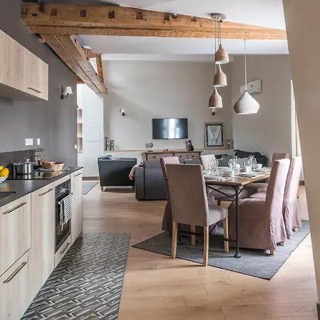 Bastille Liberte Apartment
