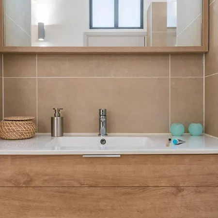 Bastille Liberte * Paris