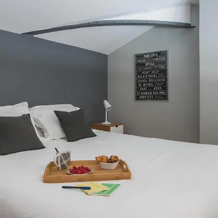 Bastille Liberte Paris