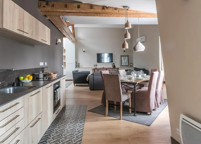 Bastille Liberte Apartment